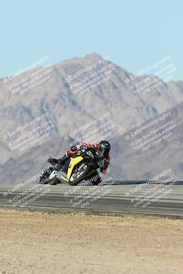 media/Dec-01-2025-Moto Forza (Mon) [[2daa91e15f]]/2-Intermediate Group/Session 4 Turn 9/